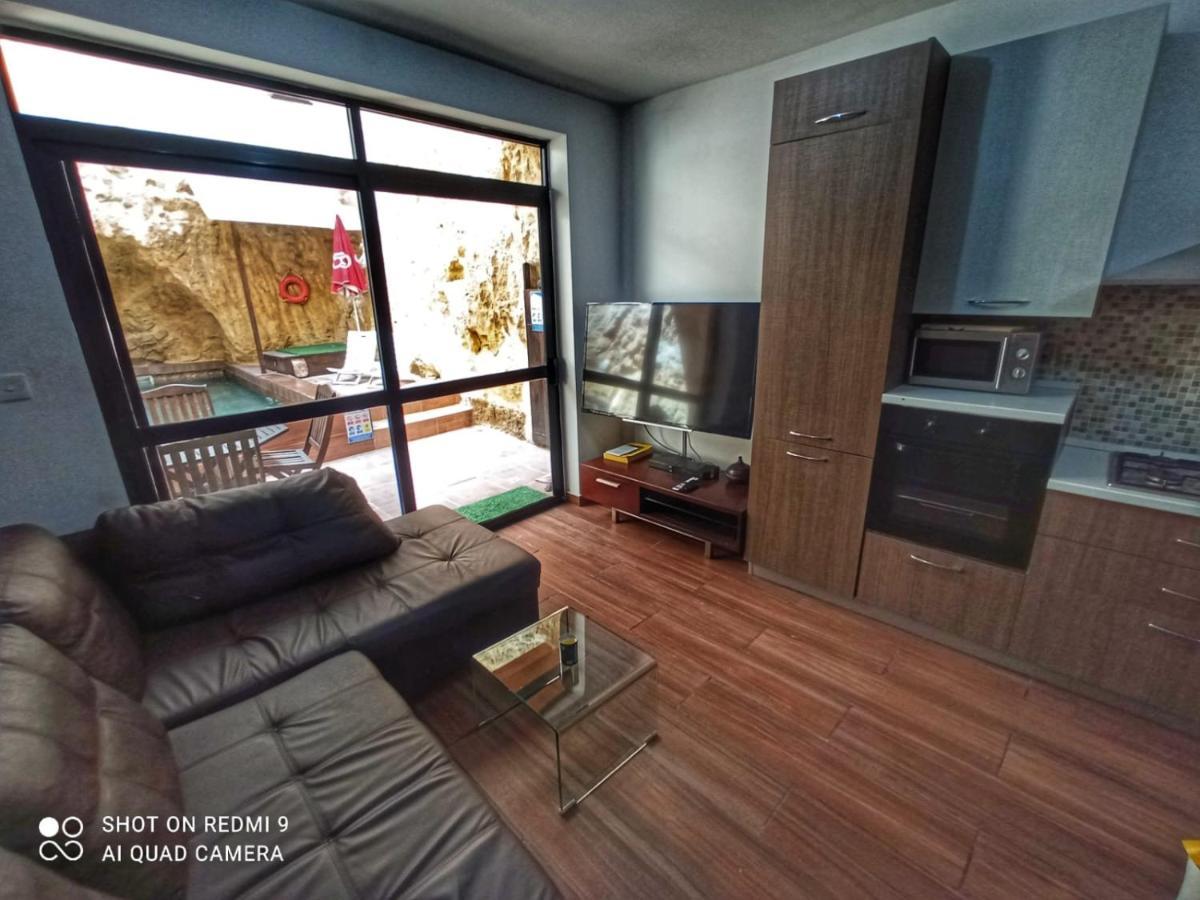 Town House With Private Pool In Village Centre Kalkara 외부 사진