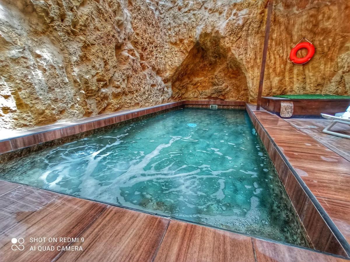 Town House With Private Pool In Village Centre Kalkara 외부 사진