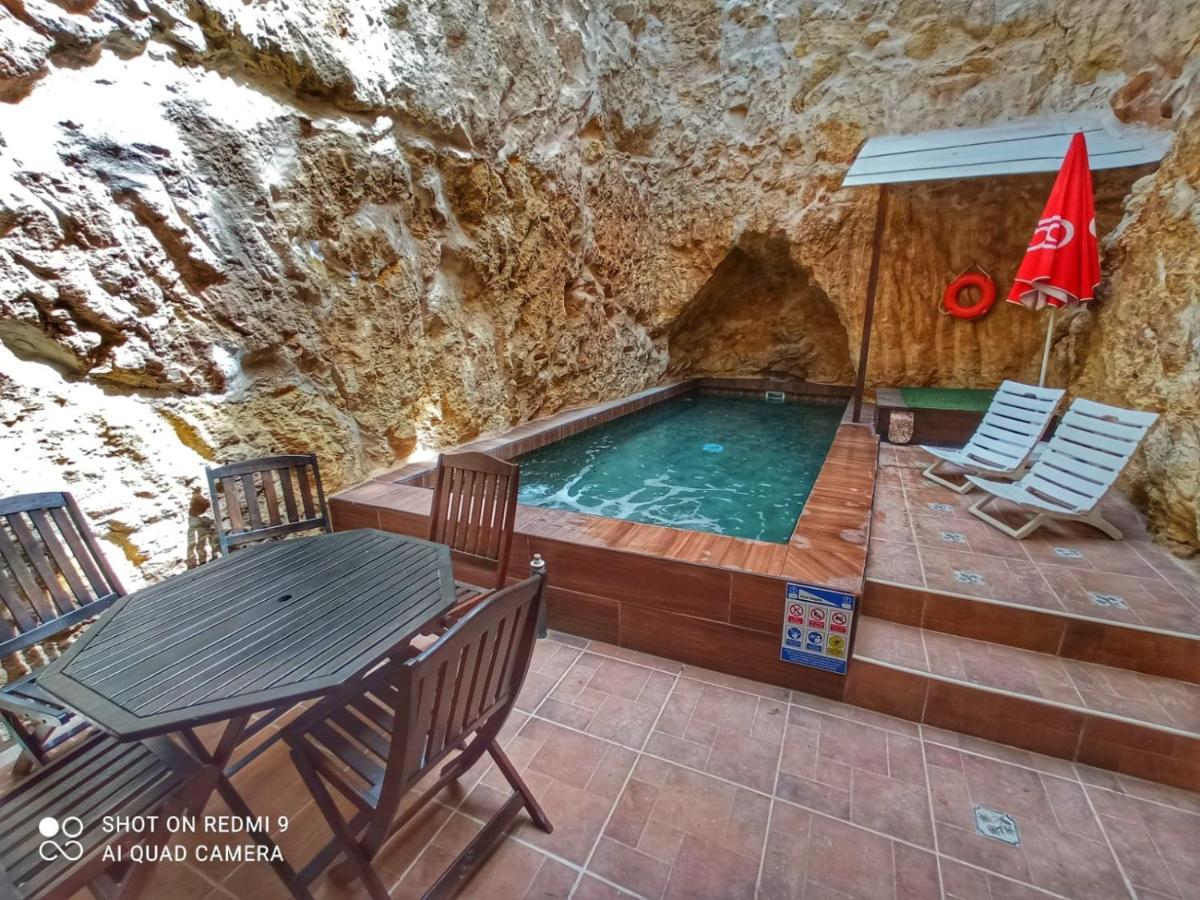 Town House With Private Pool In Village Centre Kalkara 외부 사진