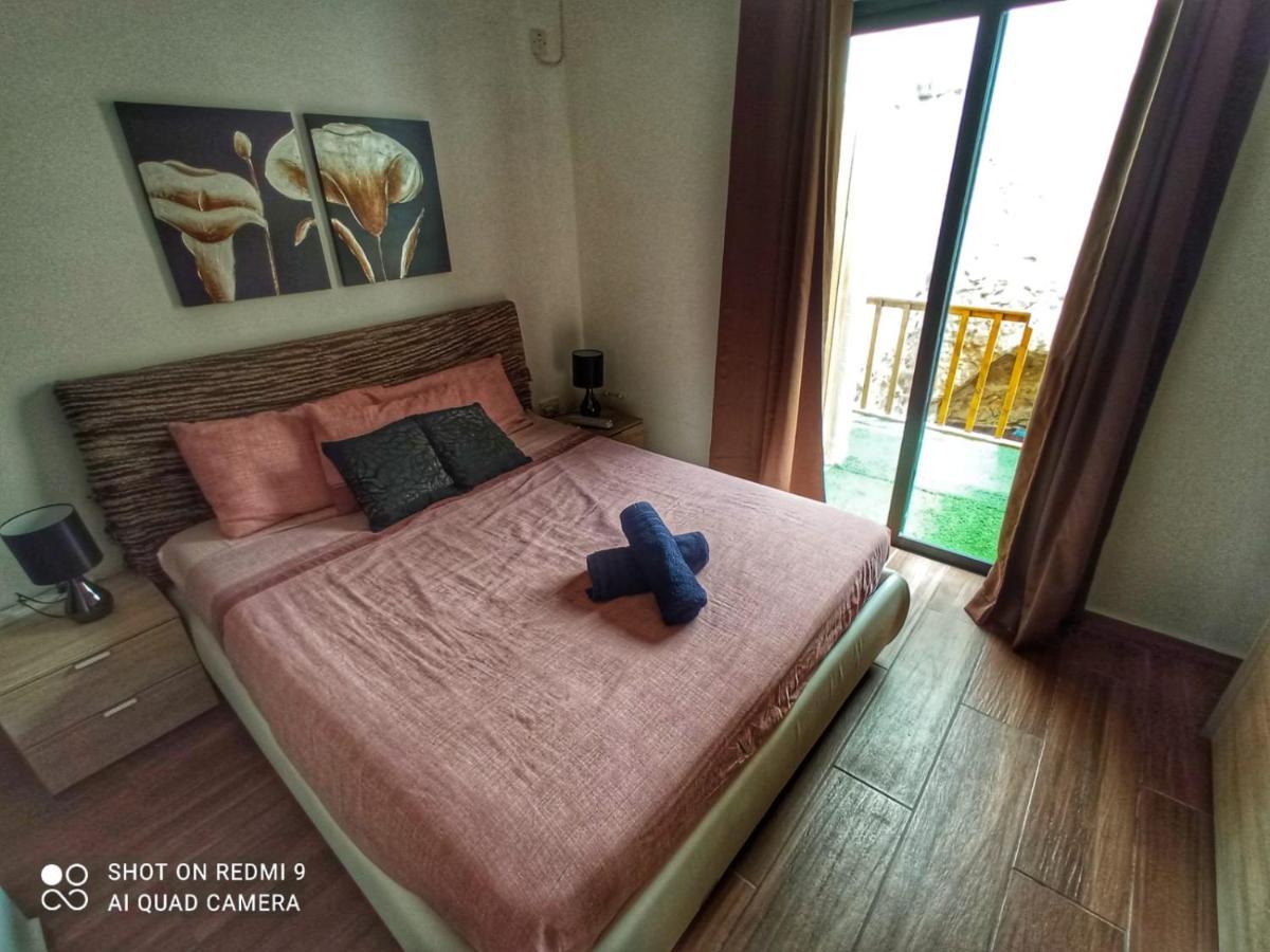Town House With Private Pool In Village Centre Kalkara 외부 사진